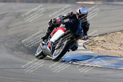 media/Jan-09-2022-SoCal Trackdays (Sun) [[2b1fec8404]]/Turns 9 and 8 (920am)/